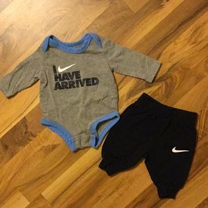 Nike baby “I have arrived” outfit.